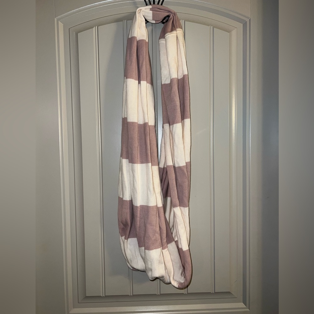 Lululemon Infinity Scarf
